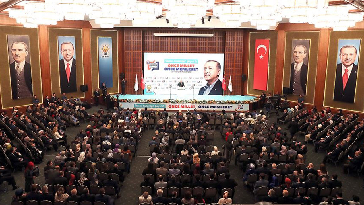 AK Parti Haziran'da kampa giriyor: Gelenek bu yıl bozulabilir