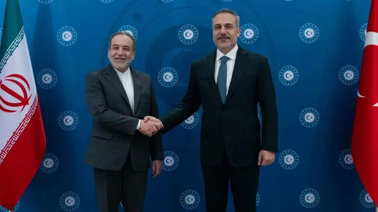 Bakan Fidan'dan kritik temas! İranlı mevkidaşı Arakçi ile görüştü