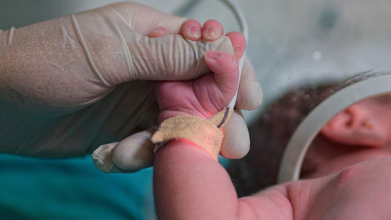 İstanbul'da 17 günlük bebek kuvözde yandı: 4 sağlık çalışanına soruşturma