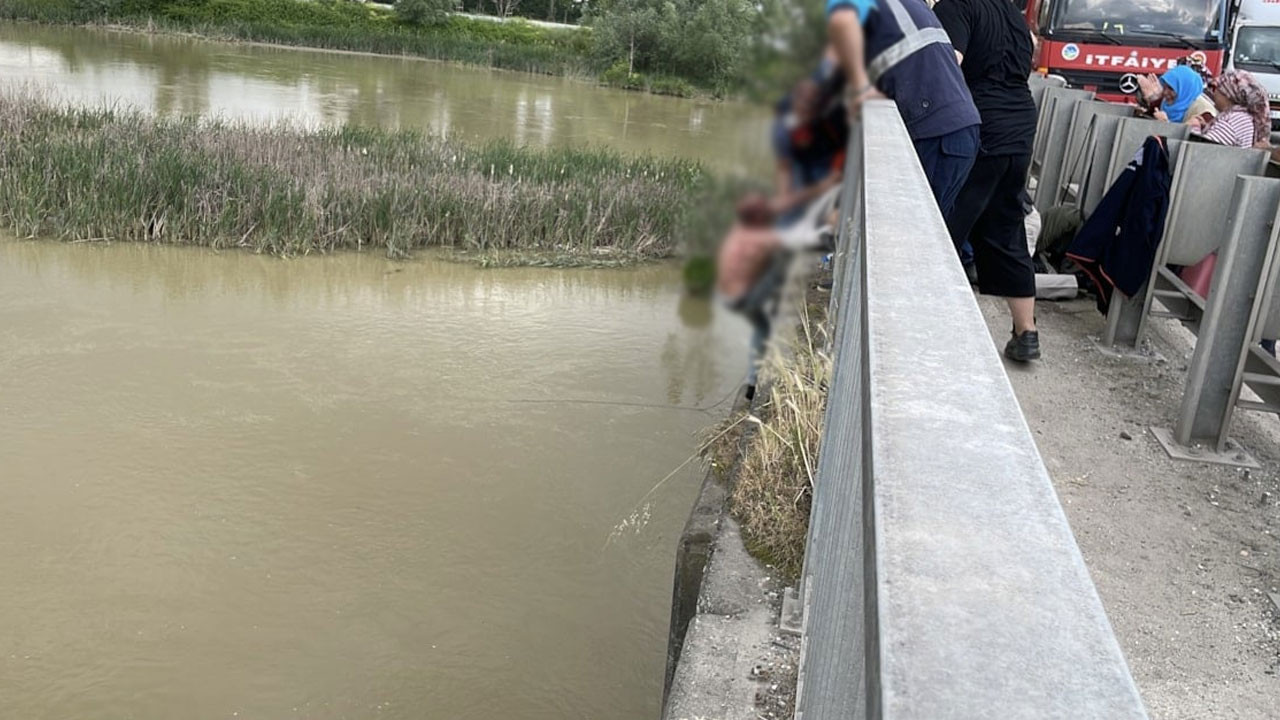 Köprüde intihar girişimi! 2,5 saatlik ikna çabasını o hamle bitirdi