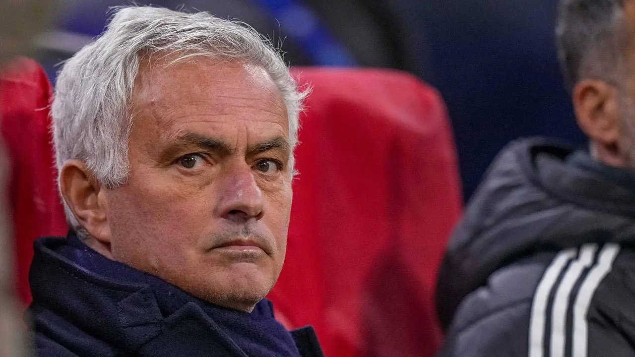 Jose Mourinho resmen Real Madrid'de: Sözleşme detayı ortaya çıktı
