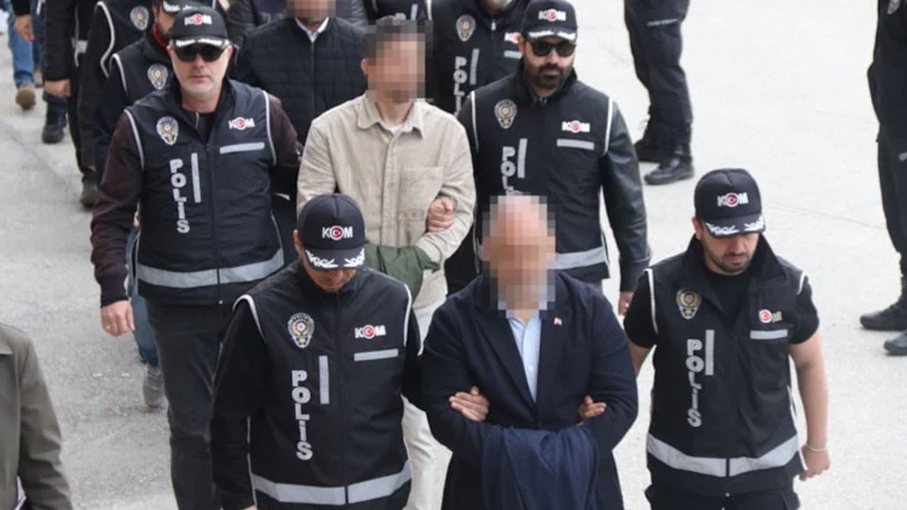Eskişehir’de Tepebaşı Belediyesi’nde yolsuzluk operasyonu: 15 kişi hakkında tutuklama kararı