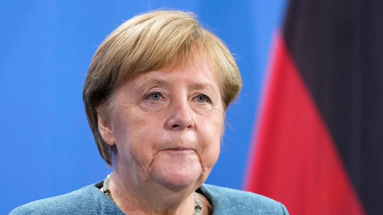 Merkel’den Avrupa’ya kritik uyarı: Kıta güçten ve hedeflerinden uzaklaşıyor