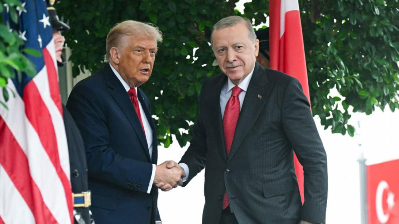 Cumhurbaşkanı Erdoğan, Donald Trump ile telefonda görüştü