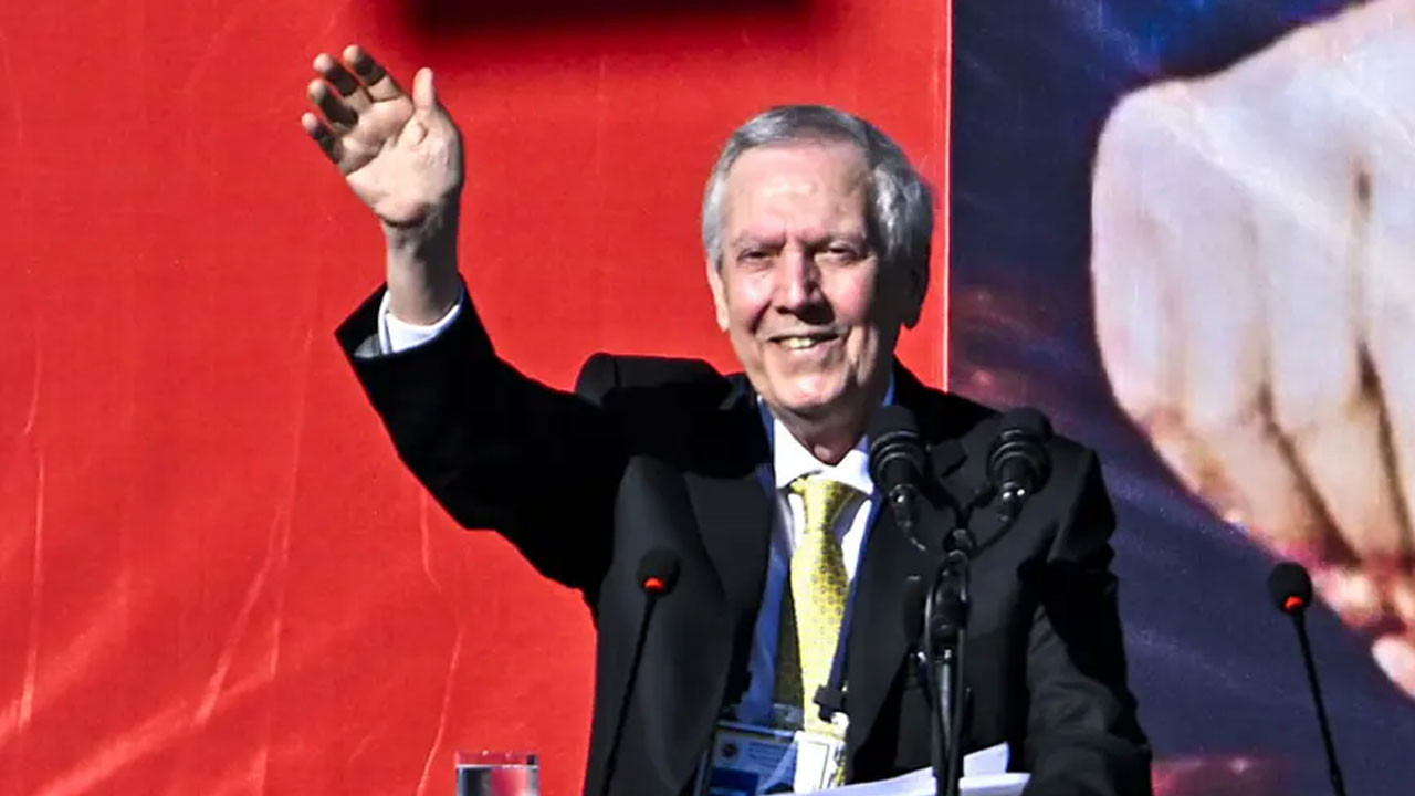 Aziz Yıldırım, iki transferi birden bitiriyor! Fenerbahçe'nin yeni golcüleri