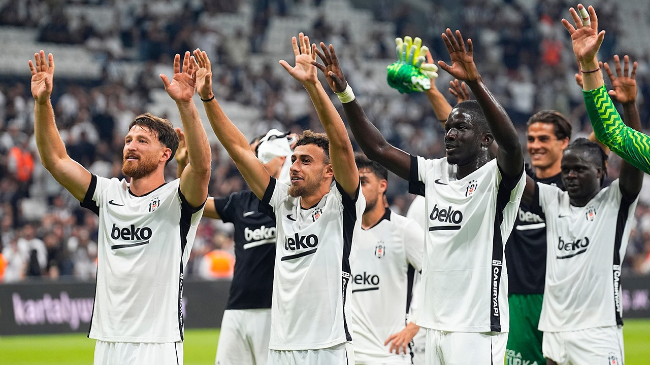 Beşiktaş, Midtyjlland maçının kamp kadrosunu açıkladı: 3 futbolcudan mahrum kalacak