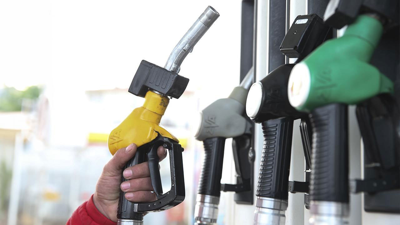 Motorine bir kez daha zam geldi! Litresi 85 liranın üzerine çıktı