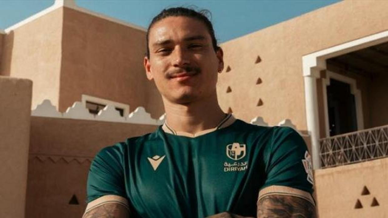 Trabzonspor ile anılan Nunez, yeni takımına imza attı