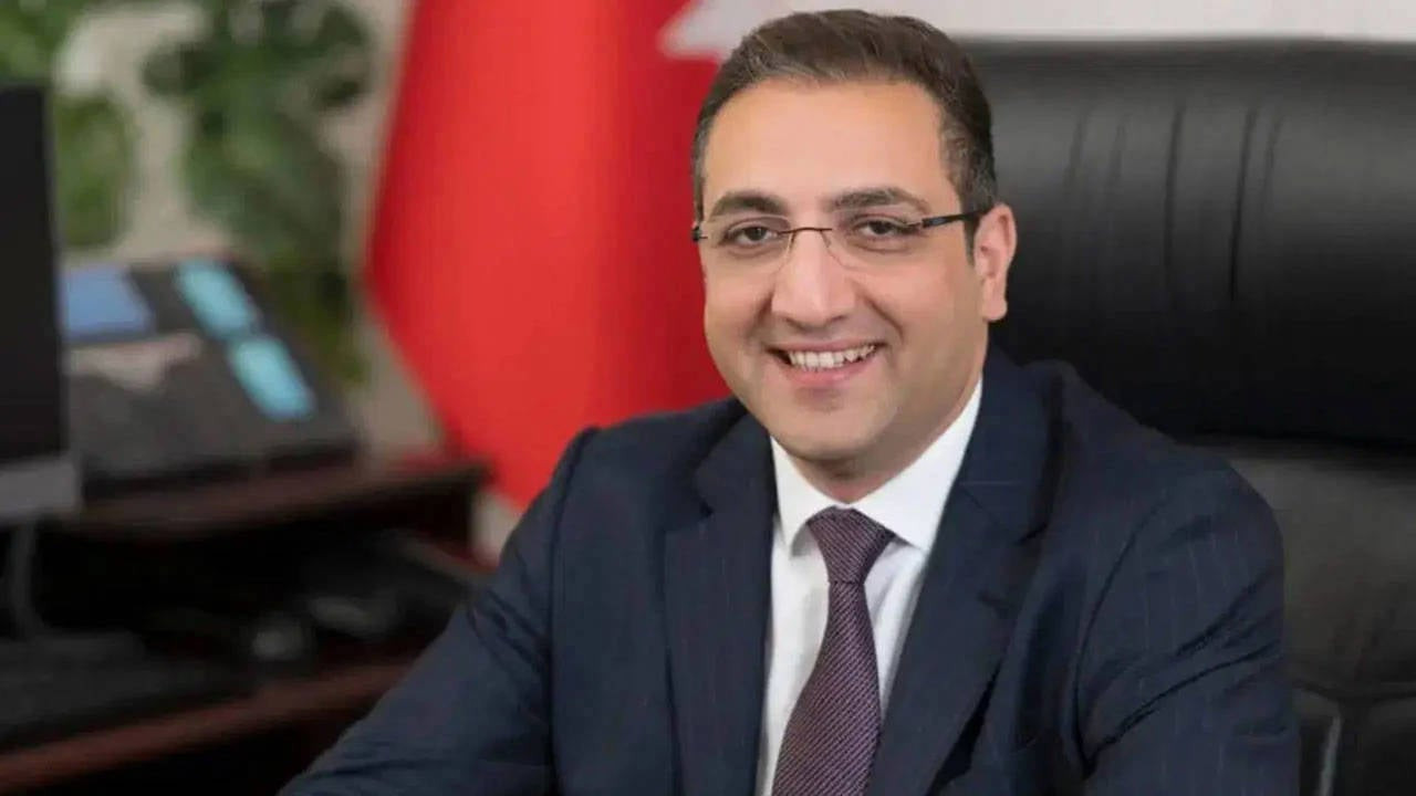 Bakanlık duyurdu: CHP'li Balçova Belediye Başkanı göreve iade edildi!