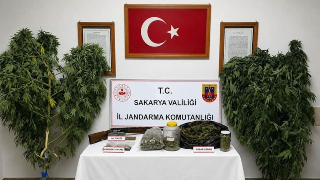 Sakarya'da uyuşturucu ve kaçak alkol operasyonunda 2 şüpheli tutuklandı