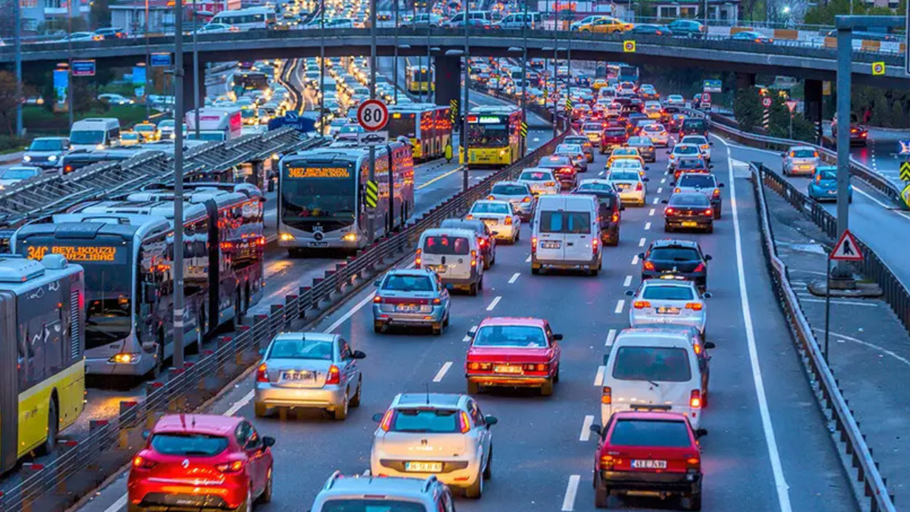 Saat verildi: 14 Eylül'de ücretsiz! Ek seferlerle yüzbinlerce araç trafikten çekilecek
