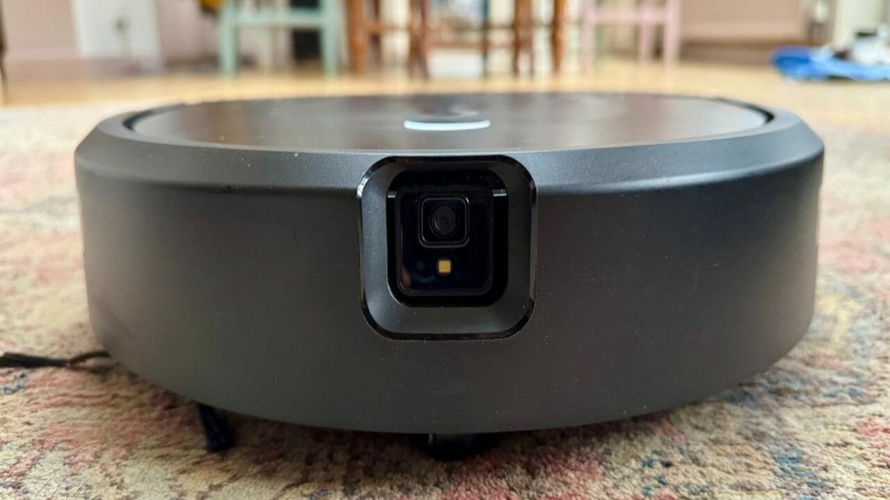 Aldatan eşini robot süpürgeyle yakaladı: Hapse giren kendisi oldu!