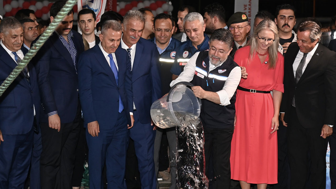 Av yasağı sona erdi: Balıkçılar denize açıldı
