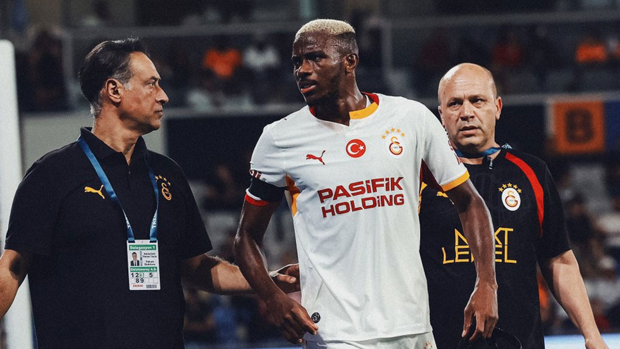 Victor Osimhen sakatlanarak oyundan çıkmıştı! İlk açıklama geldi