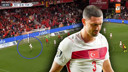 Milli Takımda Merih Demiral zoru başardı! Resmen saç baş yoldurdu