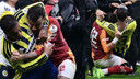 Derbide kavga eden futbolcular kaç maç ceza alacak? Ağır faturalar yolda