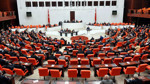 Doğum izni ve 15 yaş altına sosyal medya yasağı Meclis’te kabul edilerek yasalaştı
