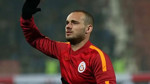 Galatasaray’ın eski yıldızı, eşyalarını açık artırmaya çıkardı
