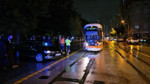 Eskişehir'de tramvayla otomobil çarpıştı, 2 kişi yaralandı