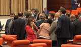 TBMM Genel Kurulu'nda milletvekilleri yumruk yumruğa birbirine girdi