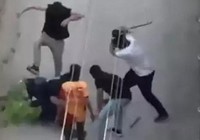 Kar maskeli saldırganlar dehşet saçtı! 5 kişi, 1 kişiyi öldüresiye dövdü