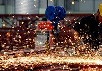 Sanayi üretimi yıllık yüzde 2,5 arttı
