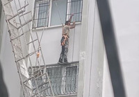 Adana'da metrelerce yüksekte can pazarı! Ölümden böyle kurtuldu