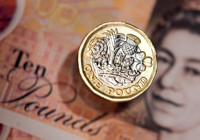 Sterlin gelir vergisi haberleriyle düştü