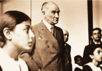 24 Kasım Öğretmenler Günü: Başöğretmen Atatürk’ten Geleceğe Uzanan Işık