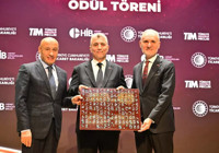 Bakan Bolat'tan Tarihi Açıklama! Hizmet İhracatı 121 Milyar Doları Aşacak!