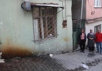 Hatay'da engelli Meryem'in yaşadığı 'ev' yürekleri burktu! Banyosu yok tuvaleti dışarda: 'Mavi temiz bir oda istiyorum'