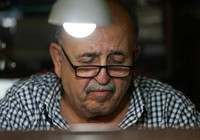 Fethiye'nin son ustası 4 metrekarelik dükkanında zamana ayar veriyor! 54 yıldan beri bu meslekle geçimini sağlıyor