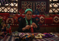 Deprem evini yıktı, o siparişlere yetişebilmek için Yörük otağına sığındı! Üretimden vazgeçmedi