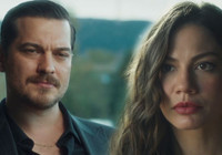 Eşref, Nisa'dan kuşkulanıyor... 'Eğer sana bir şey hediye ediliyorsa...'