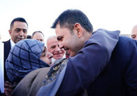 Asrın felaketinde gözyaşları mutluluğa dönüştü! Bakan Kurum’u böyle karşıladılar