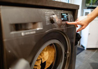 Bir tuşla kıyafetlerin ömrünü kısaltıyor olabilirsiniz! Çamaşır yıkarken bu ayara dikkat edin