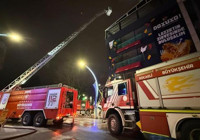 İzmit’te 7 katlı binanın çatısında çıkan yangın söndürüldü