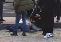 Duruşmada cinsel istismarla suçladığı kişiyi, adliye önünde kalbinden bıçakladı