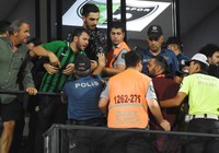 Denizlispor - Galatasaray maçında gerginlik