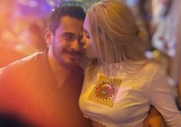 Hayal Köseoğlu-Caner Şahin çiftinden ayrılık iddialarını yalanlayan paylaşım