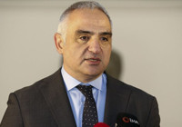 Bakan Ersoy canlı yayında açıkladı: Mayısın sonuna doğru normalleşmenin mümkün olacağını düşünüyorum