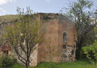 Gümüşhane'de defineciler, tarihi kiliseyi talan etti