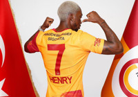 Onyekuru üçüncü kez Galatasaray'da!