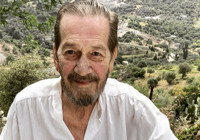 Tiyatronun usta ismi Ferhan Şensoy'un iç kanaması geçirdiği öğrenildi