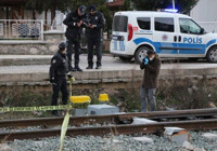 Raylara düşen 15 yaşındaki futbolcu Eren'in ayağının üzerinden tren geçti