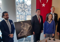 ABD'li milyarderin koleksiyonundaki 14 Anadolu kökenli eser konsolosluğa teslim edildi