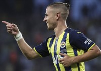 Pelkas, eski kulübüne göz kırptı