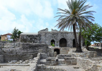 Yıkılan kaçak yapıların altından tarih çıktı