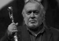 Yönetmen Erden Kıral hayatını kaybetti