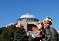 Bakan Ersoy açıkladı: Ayasofya'da yeni ziyaretçi uygulaması, tarih verildi